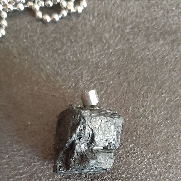 Sterling Silver and titanium genuine tektite moldavite meteorite boho necklace - Picture 6 of 7